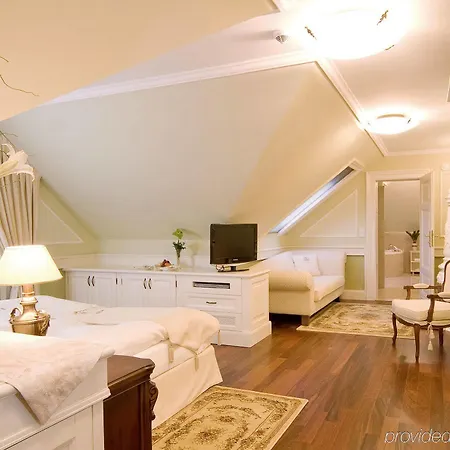 Отель Hertelendy Kastely Exclusive Куташ