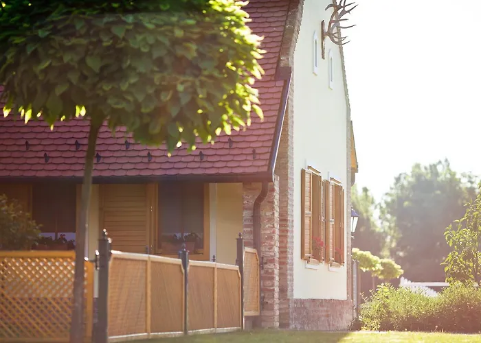 Hertelendy Kastely Exclusive Hotel