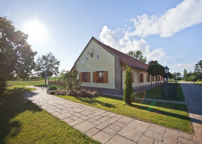 Hertelendy Kastely Exclusive Hotel Kutas